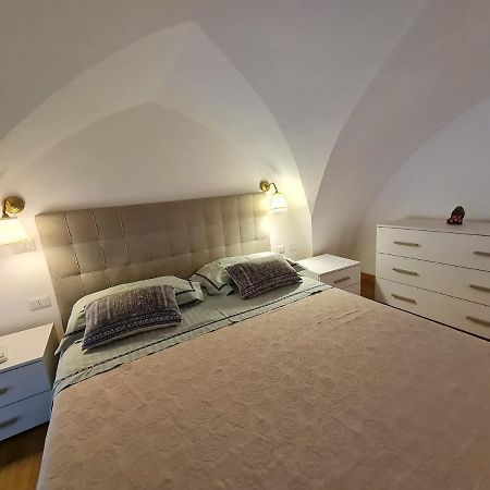 Flat 24 Maggio Apartment Lecce Luaran gambar