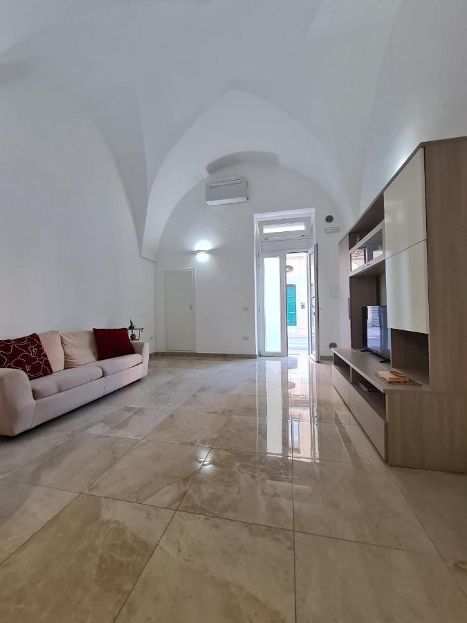 Flat 24 Maggio Apartment Lecce Luaran gambar