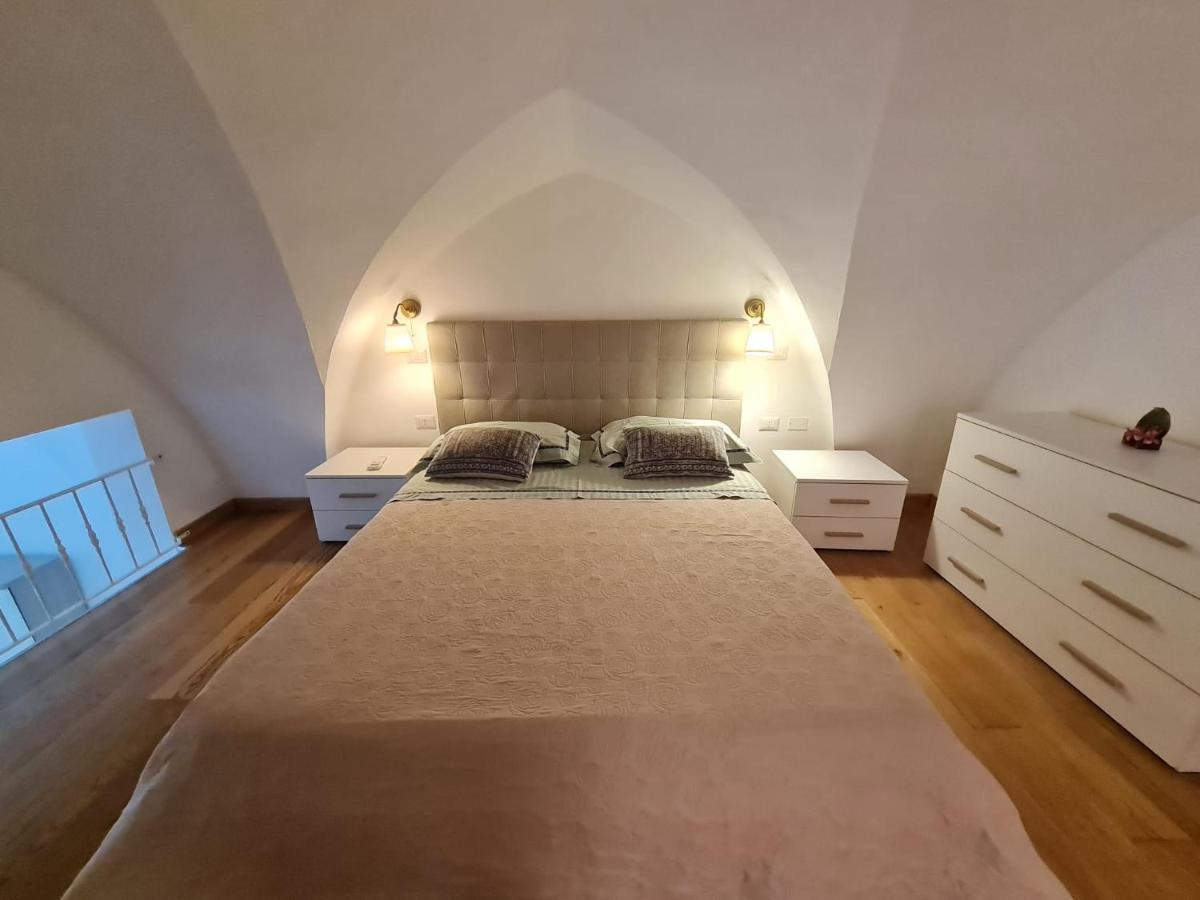 Flat 24 Maggio Apartment Lecce Luaran gambar
